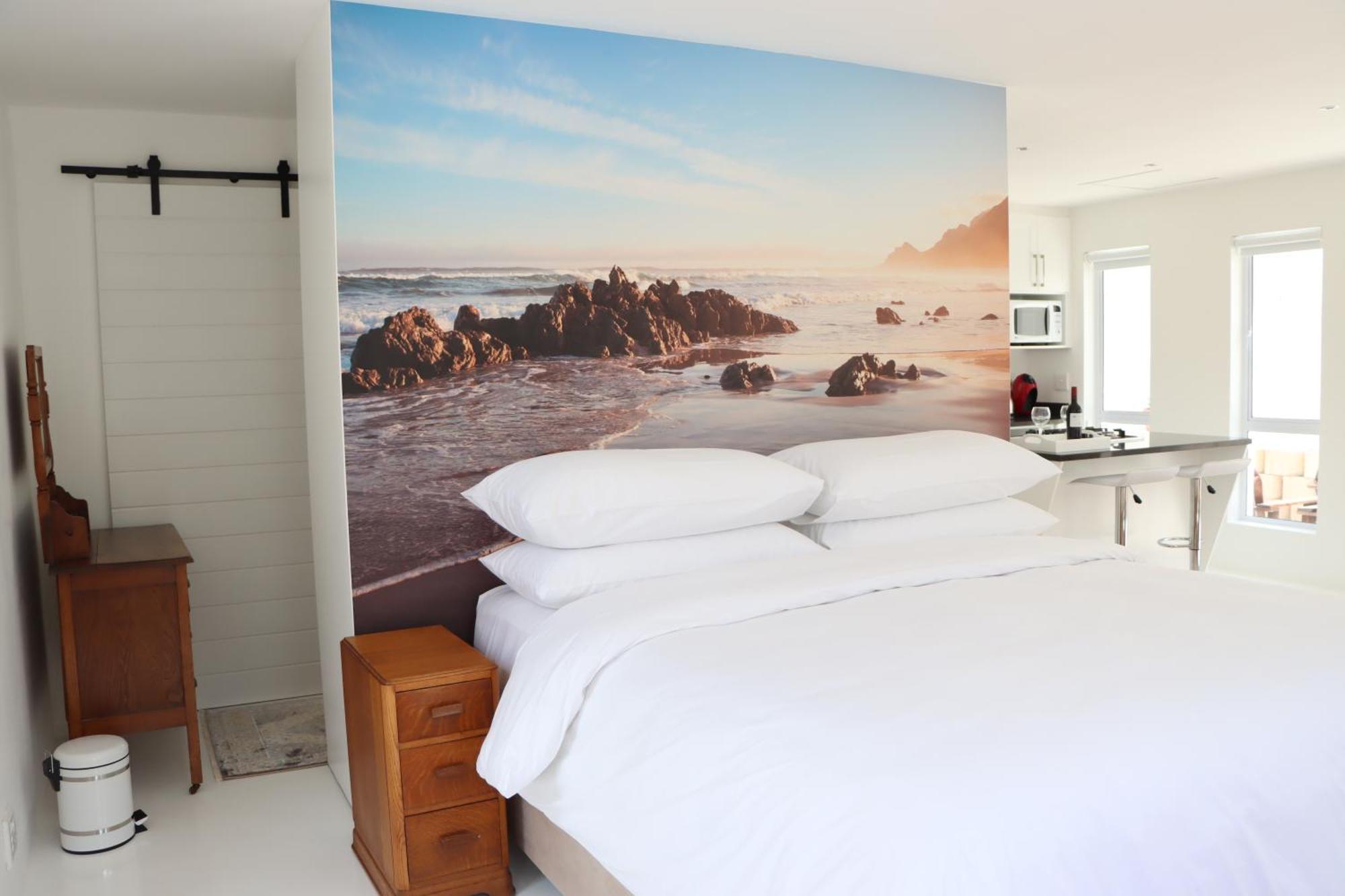 Nivenia Beach House Bettys Bay Exterior photo