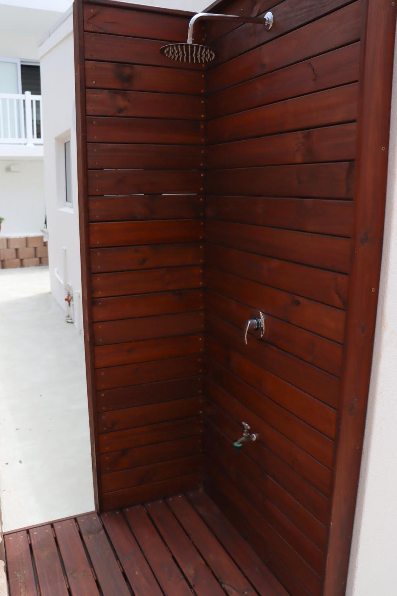 Nivenia Beach House Bettys Bay Exterior photo